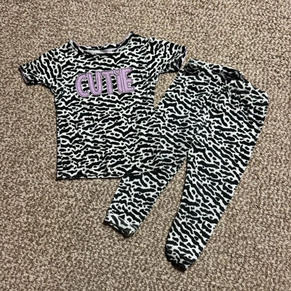 Just One You Baby Girl 2pc Short Sleeve Pajama Set Cutie Zebra Print 12 Months